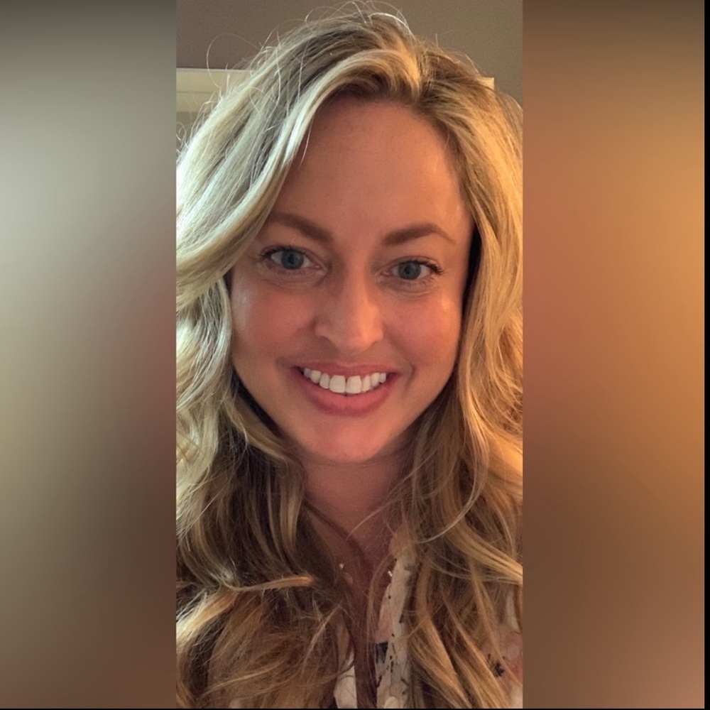 Meet your Posher, Stefanie